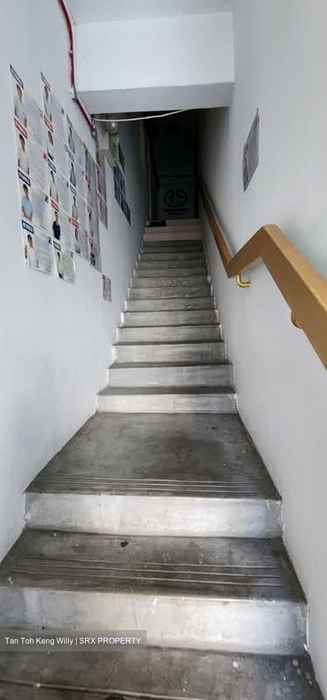 Blk 352 Clementi Avenue 2 Shopping Centre (Clementi), HDB 3 Rooms #566897461